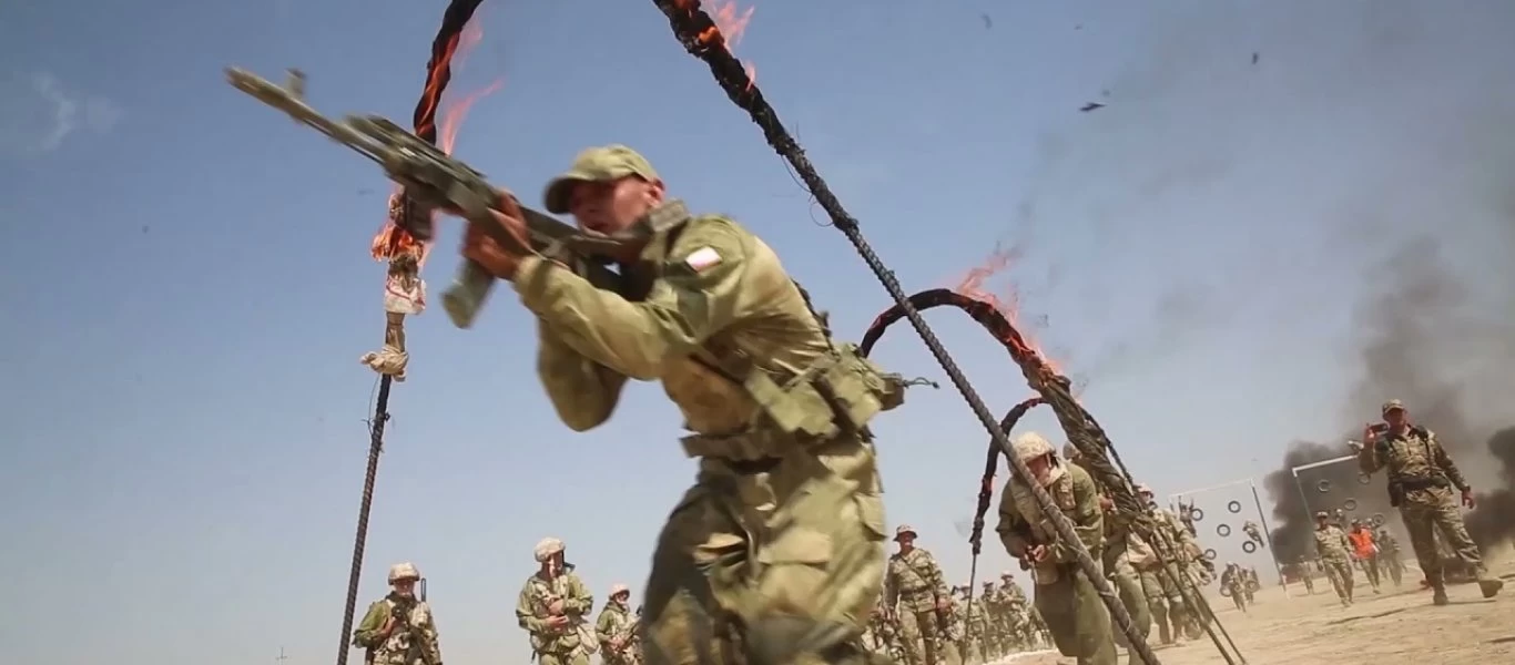 Spetsnaz: Εντυπωσιακό βίντεο από εκπαίδευση με φλεγόμενα εμπόδια